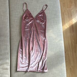 Forever 21 women’s S pink velvety dress